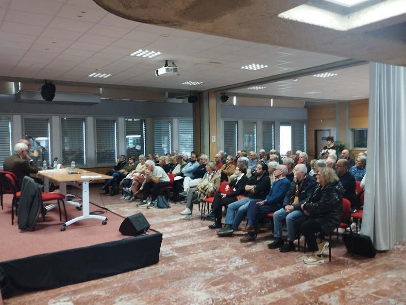 Assistance vue de face et intervenants